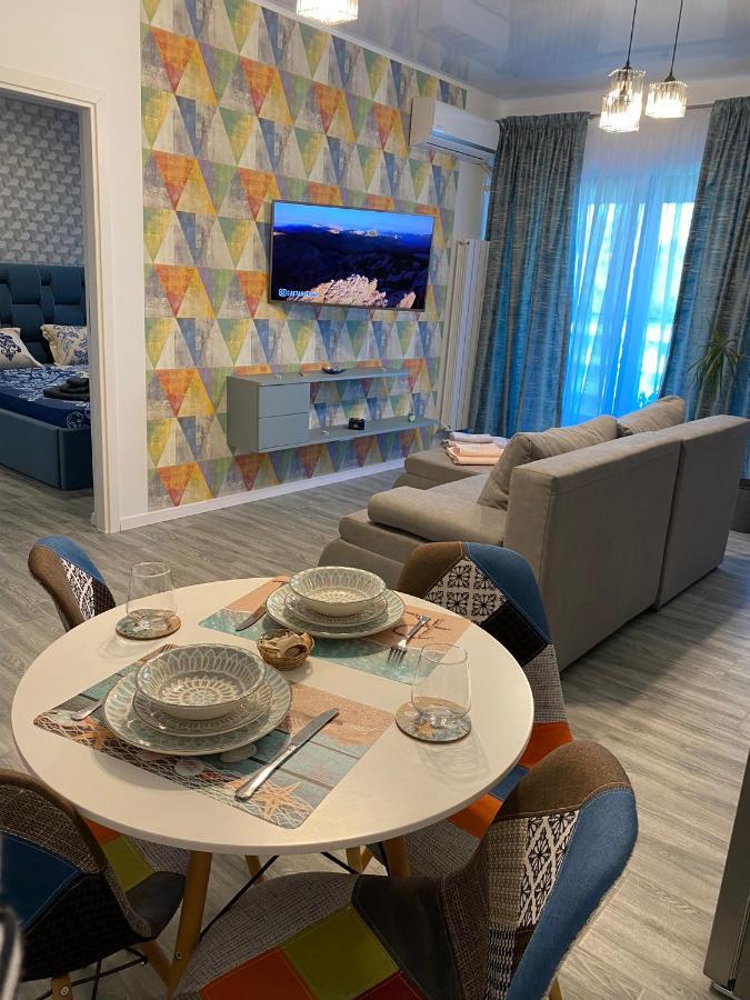 Elysse Sunrise Apartment Mamaia Exteriör bild